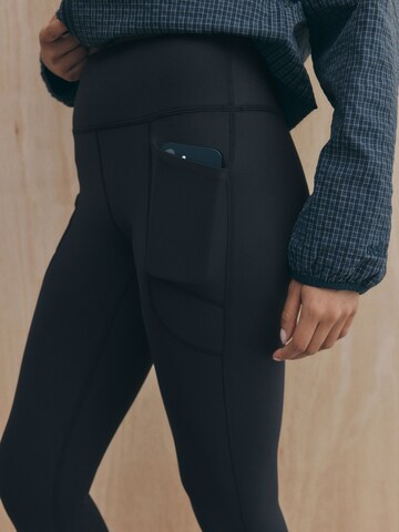 self. Skinny Sportbroek in Zwart