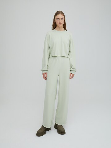 EDITED Wide leg Trousers 'Sylvia' in Green