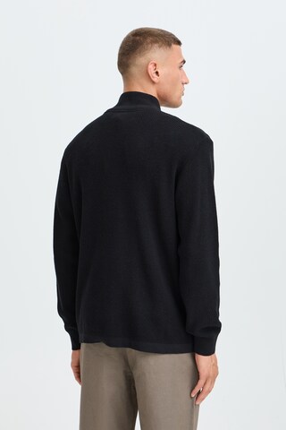 !Solid Sweater 'SDVian' in Black