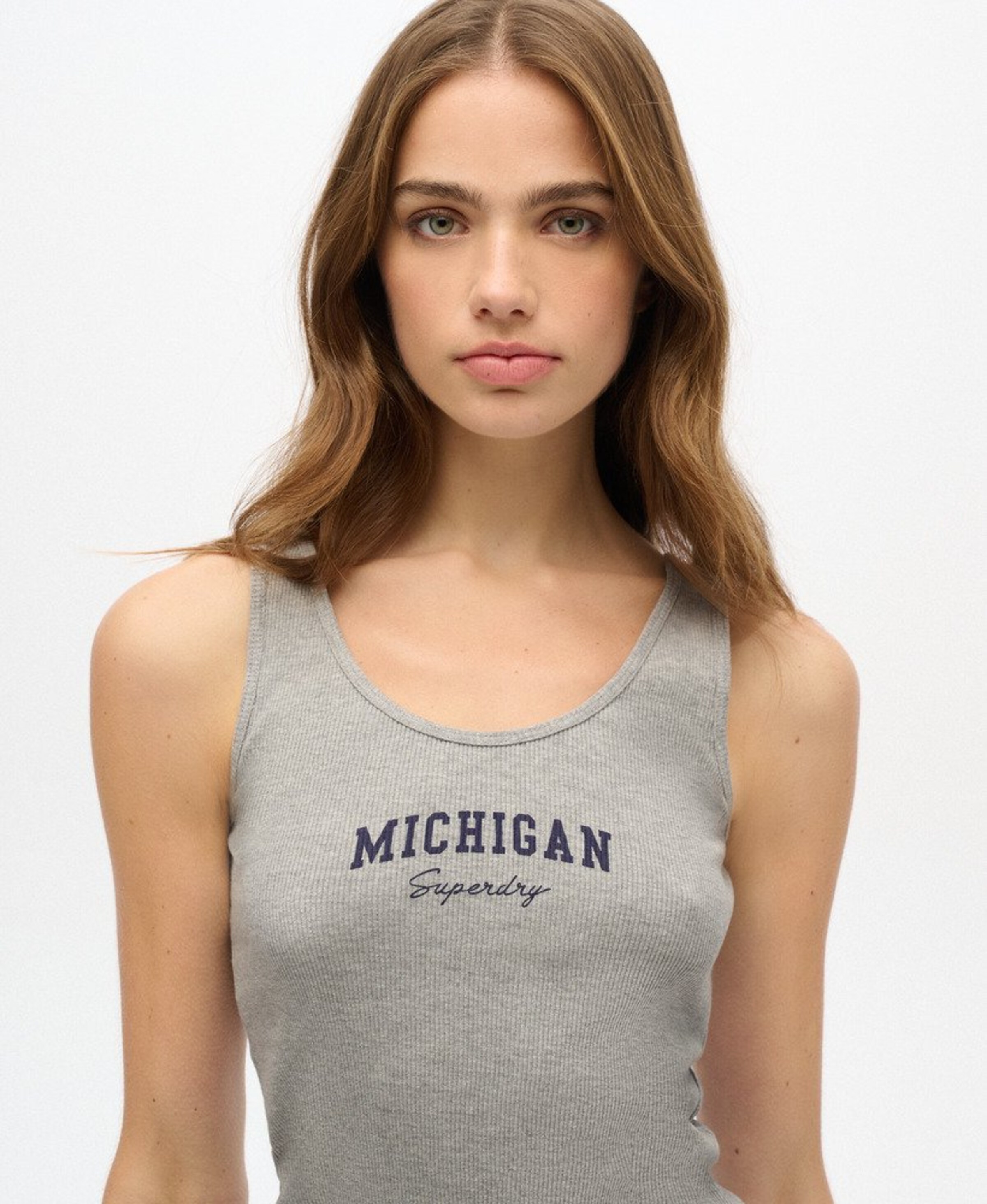 Superdry & Co Top 'Athletic Essential' in Grau