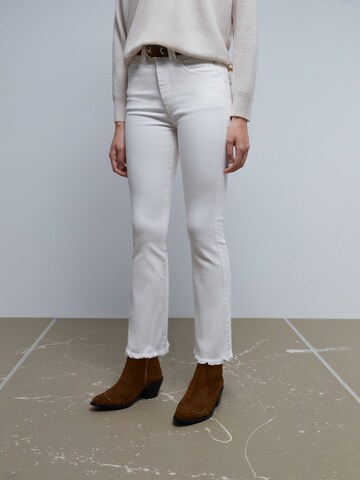 Scalpers Flared Jeans 'Luna' in White