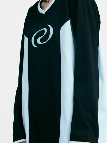 Résumé Paita ' BennieRS ' värissä musta