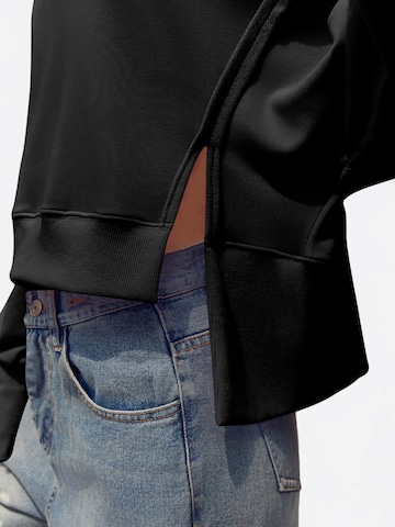 Imily Bela Collegepaita värissä musta