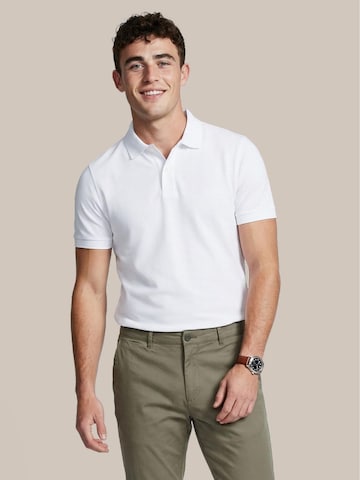 Steppin' out Shirt in White