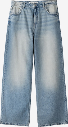 Bershka Jeans in Blue: front