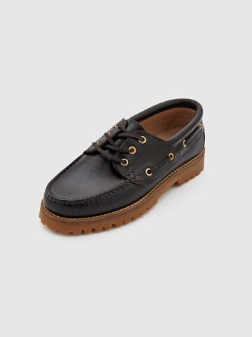 Chaussure basse 'Keke' EDITED en marron : devant
