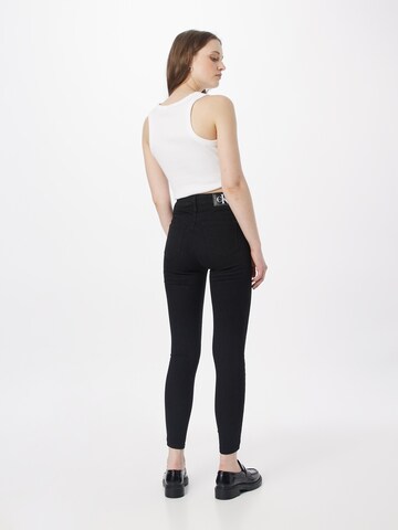 Calvin Klein Jeans Skinny Jeans in Schwarz