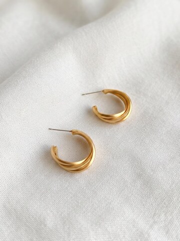 Kamakula Earrings 'Triple Twist' in Gold