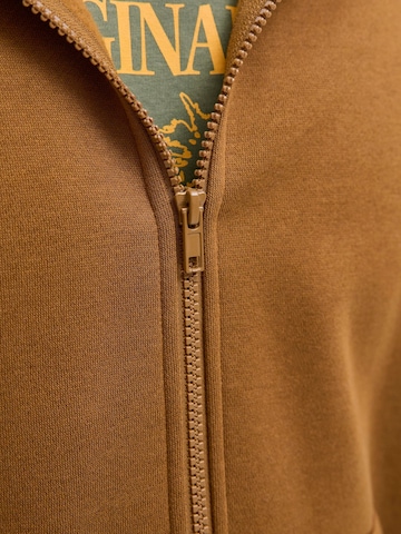 Jack & Jones Plus Sweat jacket 'JJBradley' in Brown