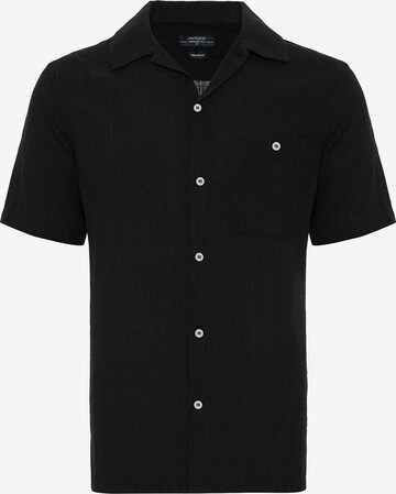 Coupe regular Chemise Antioch en noir : devant