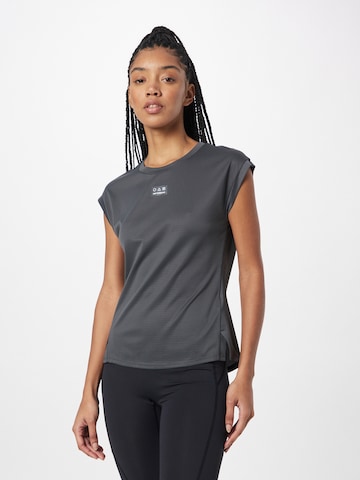 new balance Performance Shirt in Grey: front