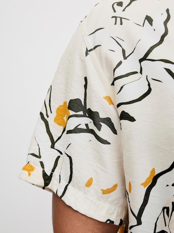 Jack & Jones Plus Comfort fit Button Up Shirt in Beige