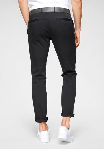 Coupe slim Pantalon chino ROY ROBSON en noir