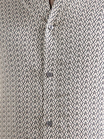 ARMANI EXCHANGE Regularny krój Koszula w kolorze beżowy