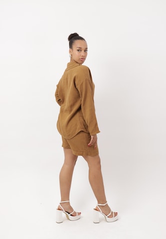 Pantalons de tailleur Elara en marron