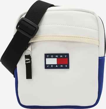 Tommy Jeans Crossbody Bag in White: front