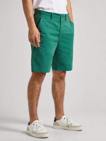 Pepe Jeans Regular Chino Pants in Green: front