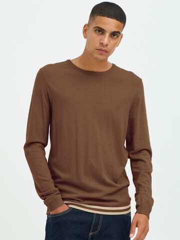 BLEND - Jersey en marrón: frente