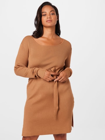 Guido Maria Kretschmer Curvy Collection Knitted dress 'Gesa' in Brown: front