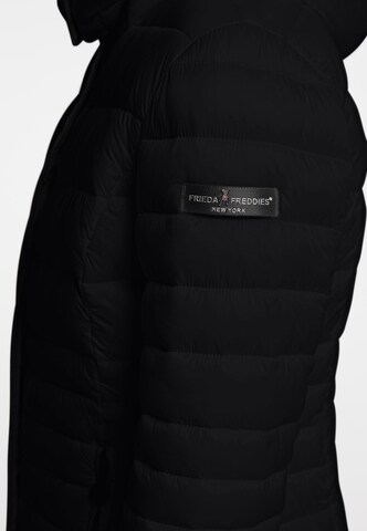 Frieda & Freddies NY Winter Coat 'Dalia' in Black