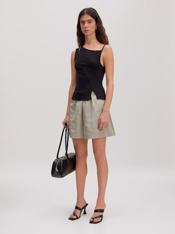 EDITED Топ 'Nicki' в Черный