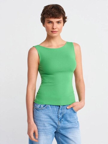 Dilvin Blouse in Green: front