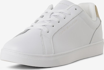 Baskets basses 'Essential' TOMMY HILFIGER en blanc : devant