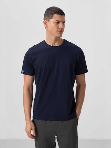 Tommy Life Shirt in Black: front