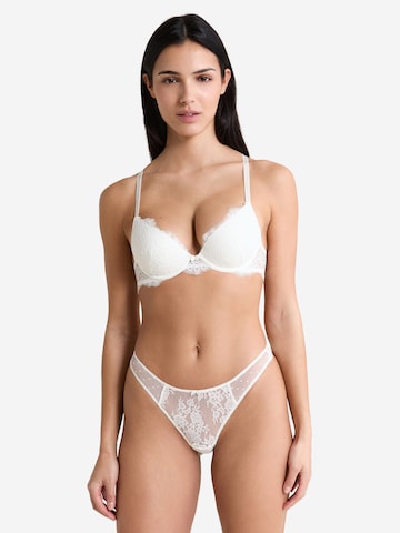 ETAM Thong 'Infini' in White
