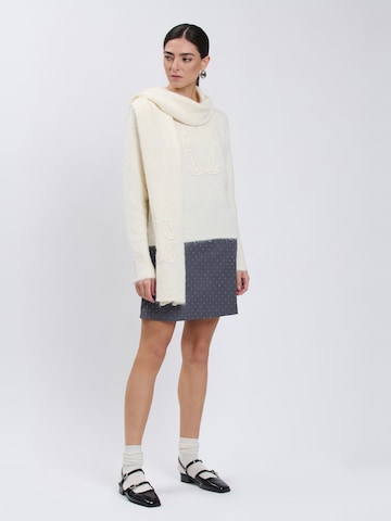 Influencer Sweter w kolorze beżowy