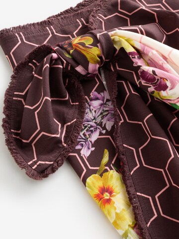 B by Ted Baker Strandrock in Beige