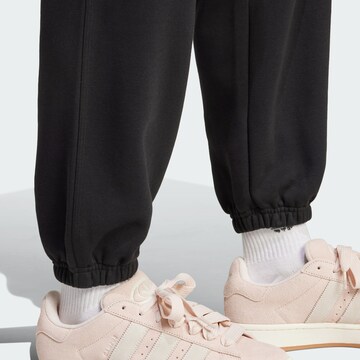 Effilé Pantalon 'Essentials' ADIDAS ORIGINALS en noir