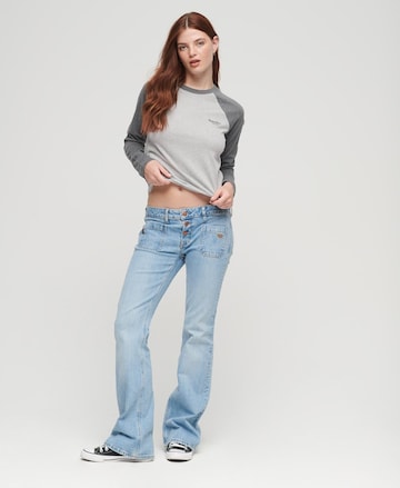 T-shirt 'Essential' Superdry en gris