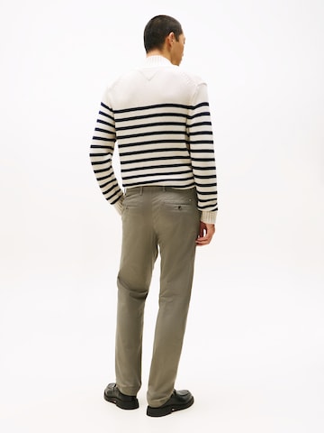 TOMMY HILFIGER Regular Chinobyxa i grå: baksida