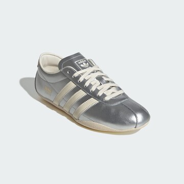 ADIDAS ORIGINALS Sneaker 'Tokyo' in Silber