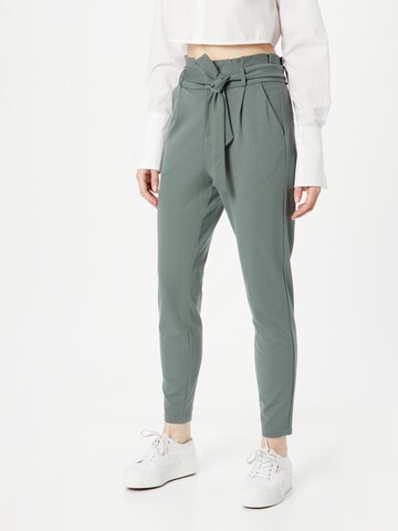 VERO MODA Slim fit Pleat-Front Pants in Green: front