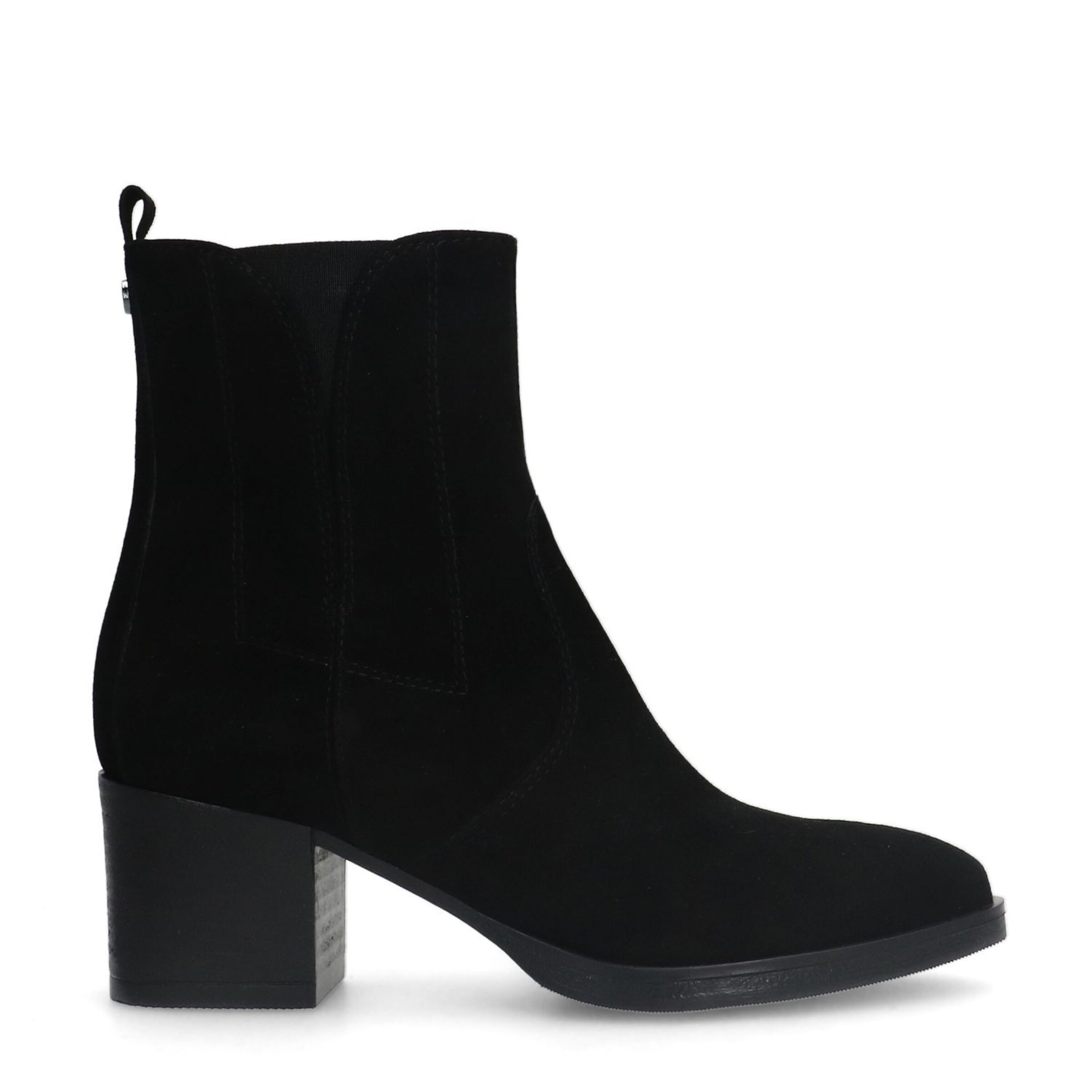 MANFIELD Stiefelette in Schwarz