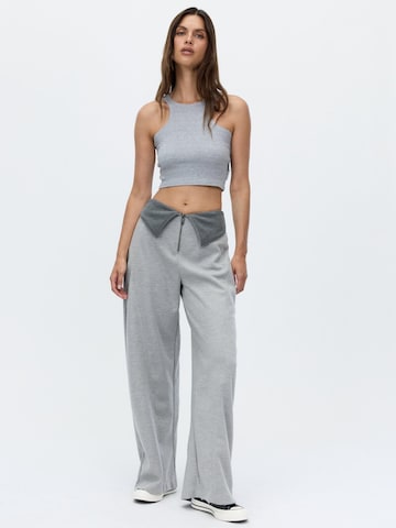 FEMSSY - Ropa ancha Pantalón 'Asher pants grey melange' en gris