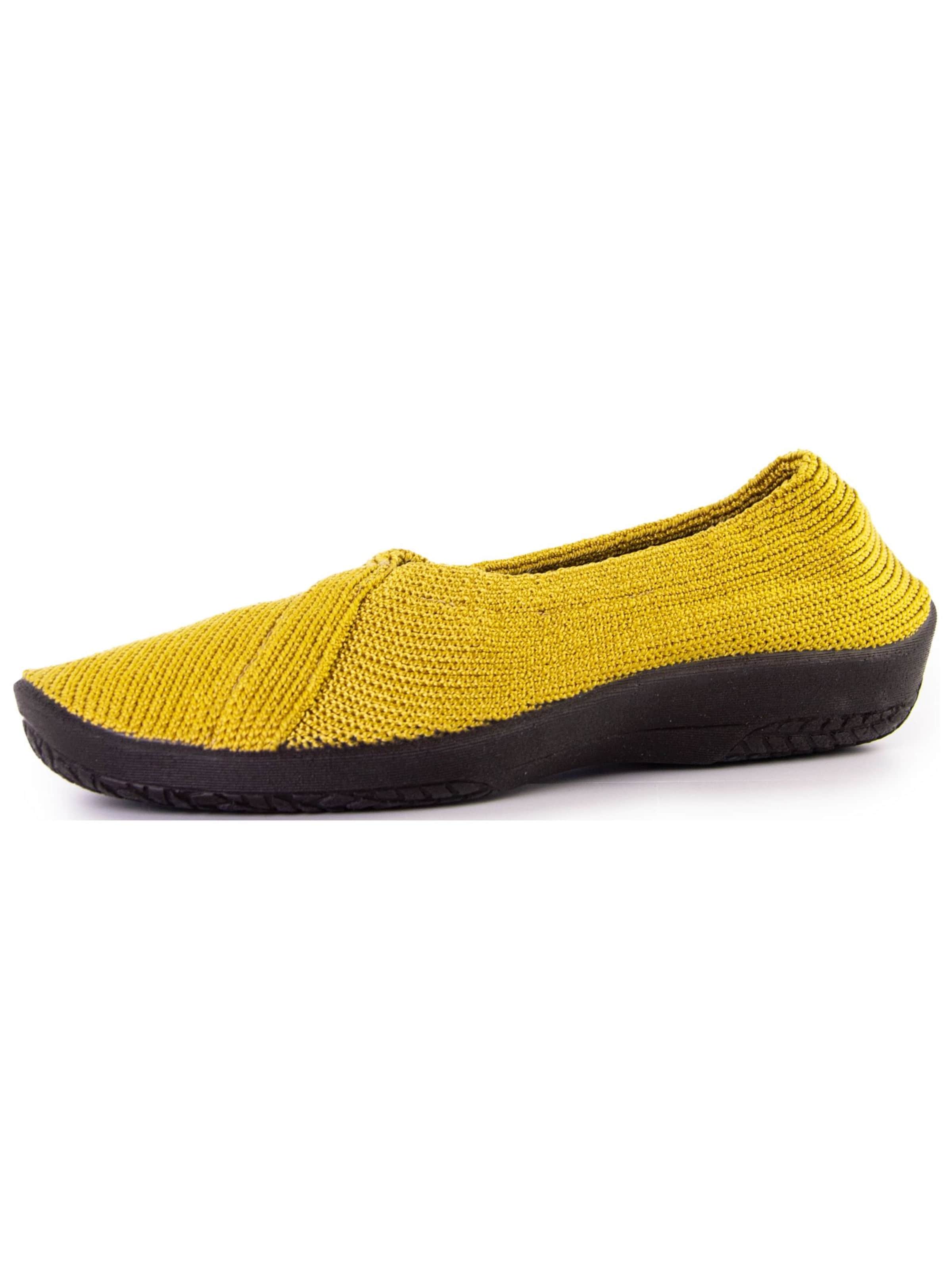 Chaussure basse Arcopedico en jaune : devant