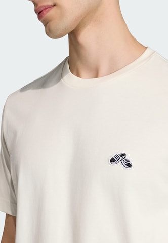 T-Shirt fonctionnel 'Summer Slides' ADIDAS SPORTSWEAR en blanc