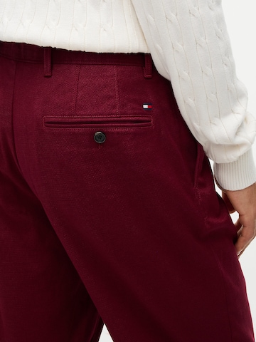 TOMMY HILFIGER Regular Chino trousers 'Dover' in Red