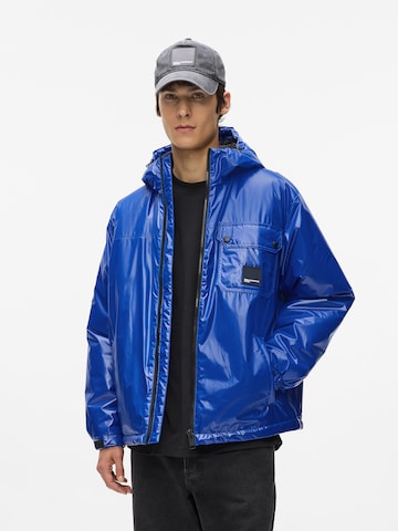 KARL LAGERFELD JEANS Tussenjas in Blauw: voorkant