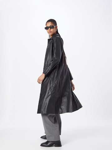 Maze Between-Seasons Coat in Black