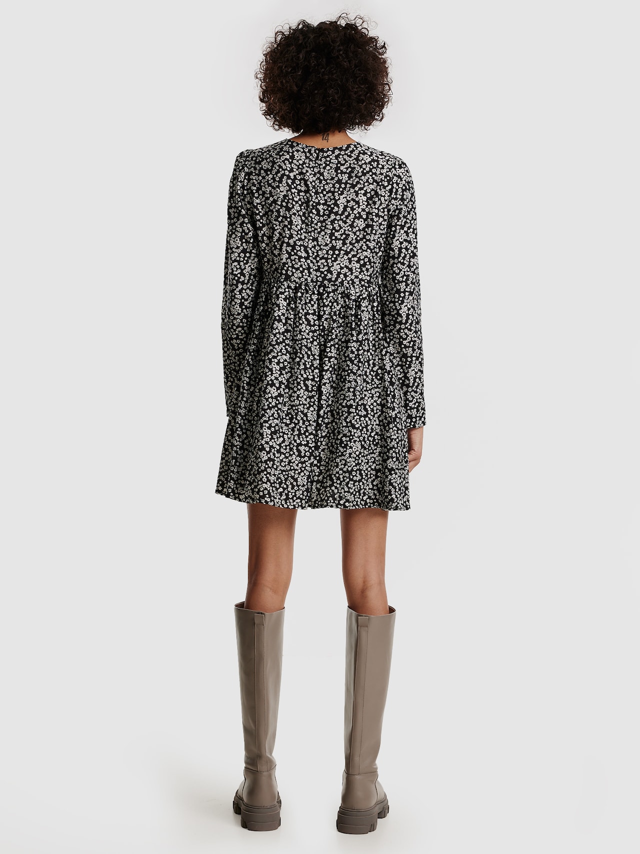 EDITED Produits Robe 'Whitney' noir