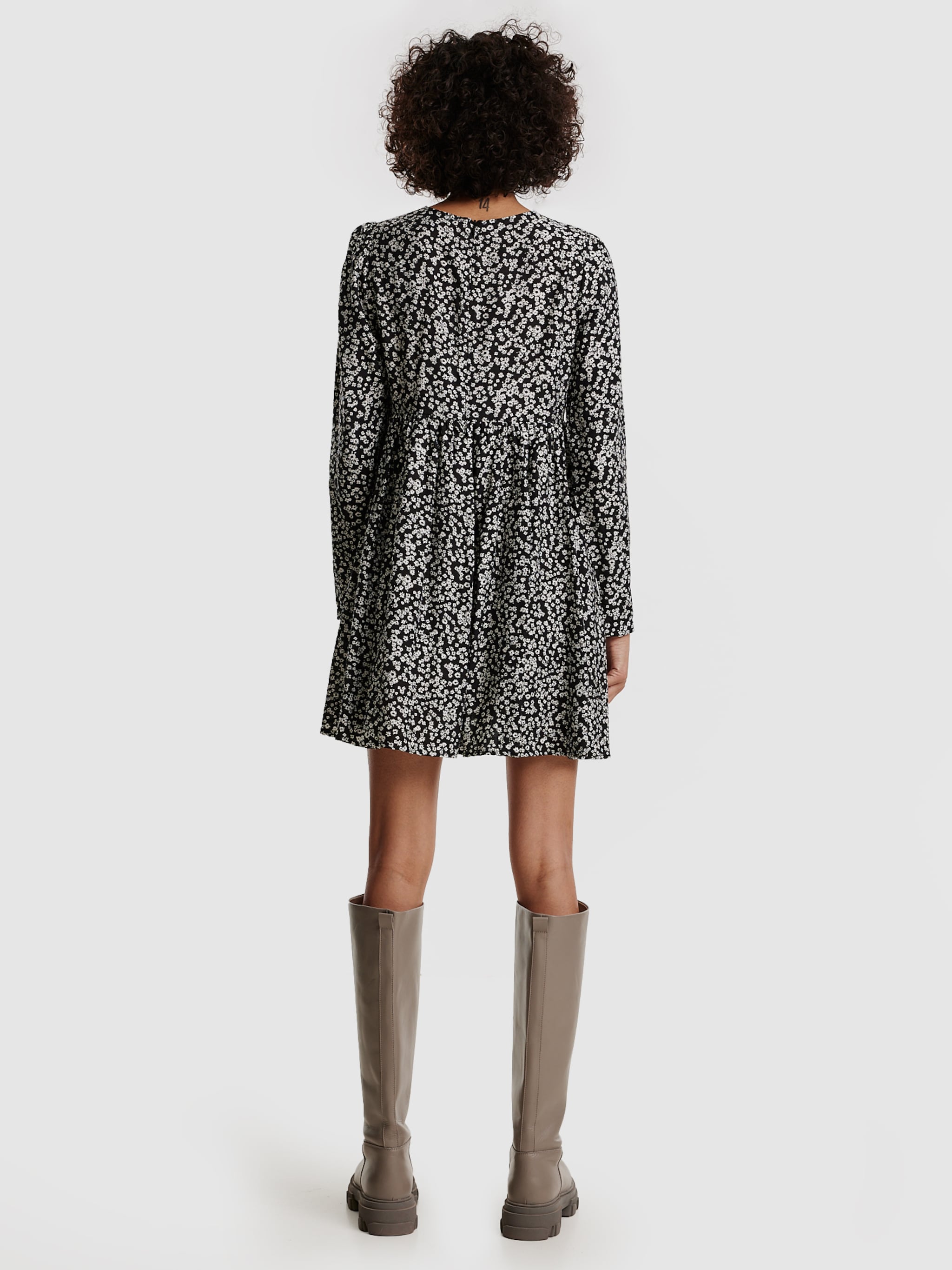 EDITED Produits Robe 'Whitney' noir