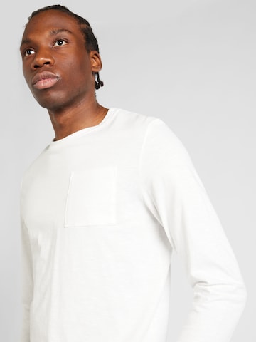 T-Shirt s.Oliver en blanc