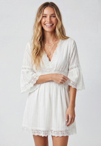 Robe IZIA en blanc : devant