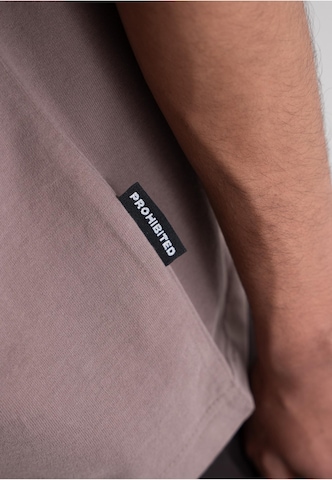 T-Shirt 'Grand Resort' Prohibited en gris