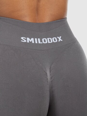 Smilodox Slimfit Leggings 'Cetrina' in Grau