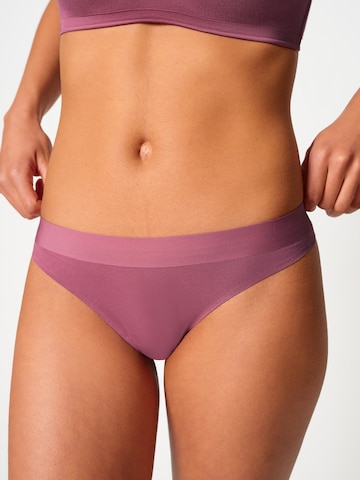 String Skiny en rose : devant